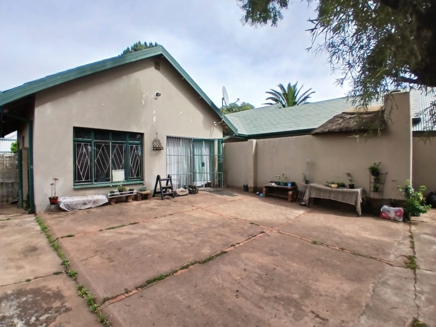 4 Bedroom Property for Sale in Kuruman Northern Cape